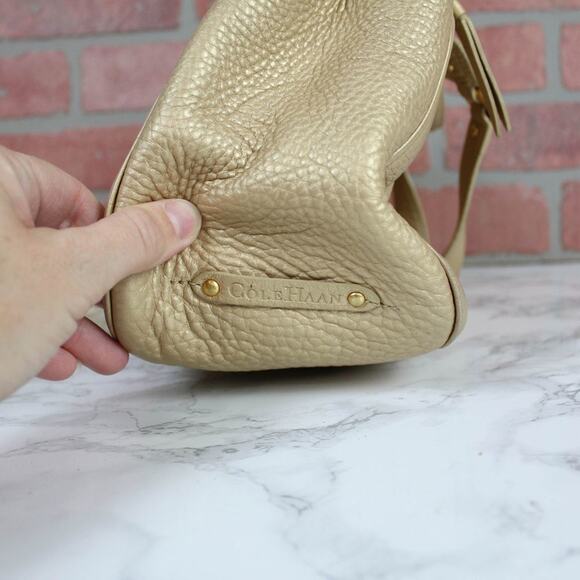 Cole Haan Metallic Yellow Gold Leather Shoulder Bag Handbag Purse - Picture 5 of 8